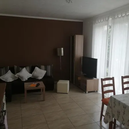 Apartman Fenyves 2 **** Balatonfenyves